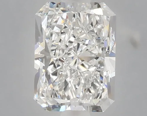 1.49ct Radiant Lab Grown Diamond (Colour E, Clarity VVS2, IGI Certified)